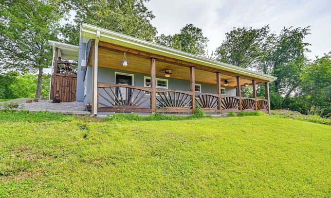 Liberty House | 6 Mi to Lake Liberty: Pet-Friendly Home w/Yard