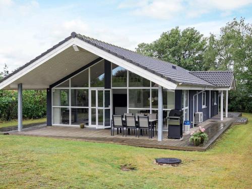 Sjaelborg House | 6 person holiday home in Esbjerg V