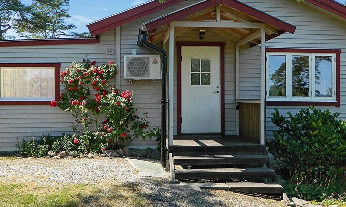 Hakenaset House | 6 person holiday home in HAKENÄSET