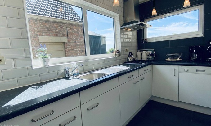 Aardenburg House | 6 Persons Holiday home in Aardenburg near Sluis