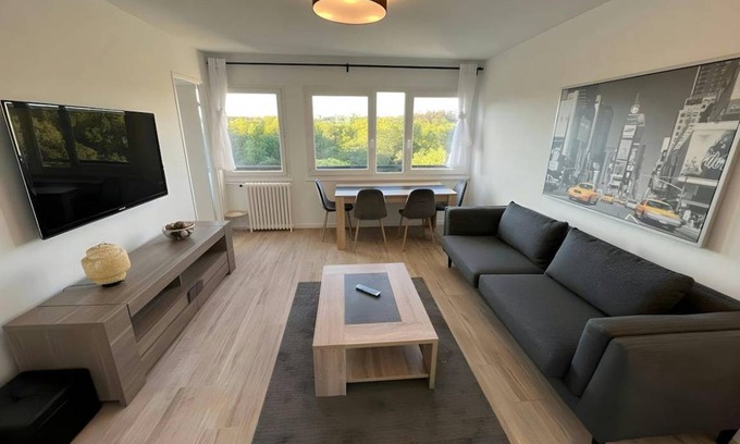Maisons-Alfort Apartment | 60 m² Apartment ∙ 2 bedrooms ∙ 4 guests