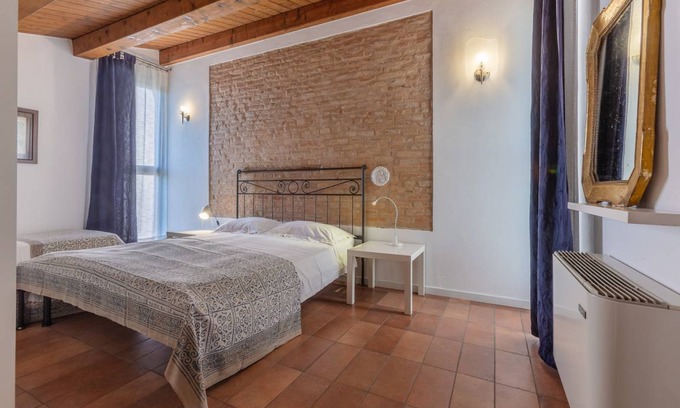 Pontelagoscuro Apartment | 60 m² Apartment ∙ 1 bedroom ∙ 5 guests
