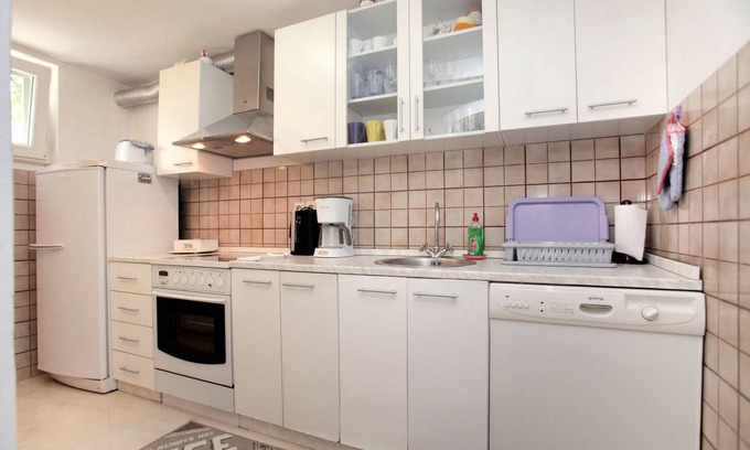 Trogir Apartment | 60 m² Apartment ∙ 2 bedrooms ∙ 4 guests