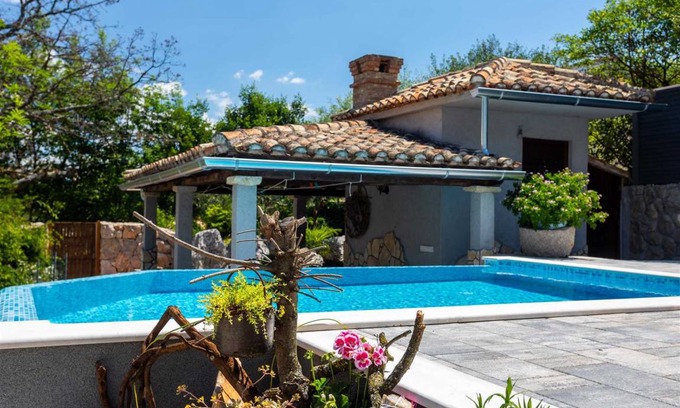 Dobrinj Apartment | 60 m² Apartment ∙ 2 bedrooms ∙ 5 guests