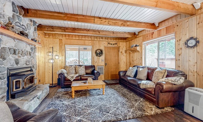 Cle Elum Cabin | 60 m² Cabin ∙ 1 bedroom ∙ 6 guests