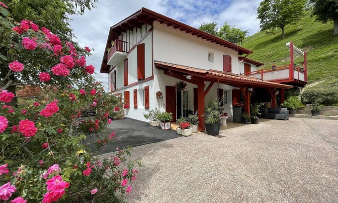 Uhart-Cize House | 60 m² Gîte ∙ 2 bedrooms ∙ 2 guests