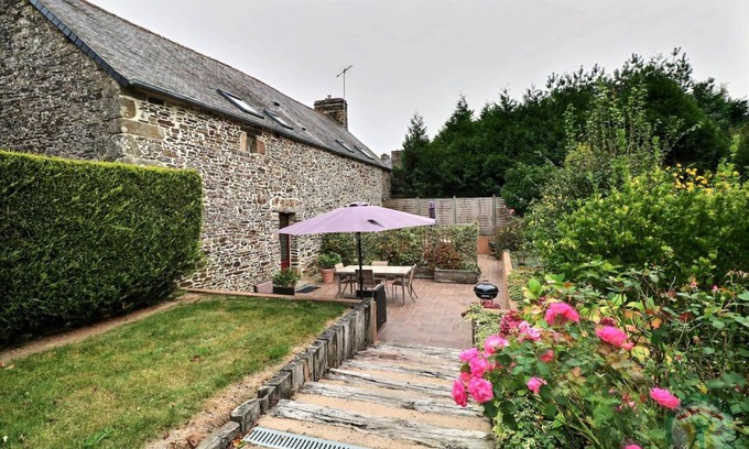 Trans-la-Foret House | 60 m² Gîte ∙ 2 bedrooms ∙ 4 guests