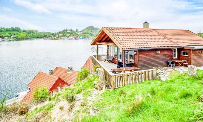 Finnoy House | 60 m² House ∙ 4 bedrooms ∙ 8 guests
