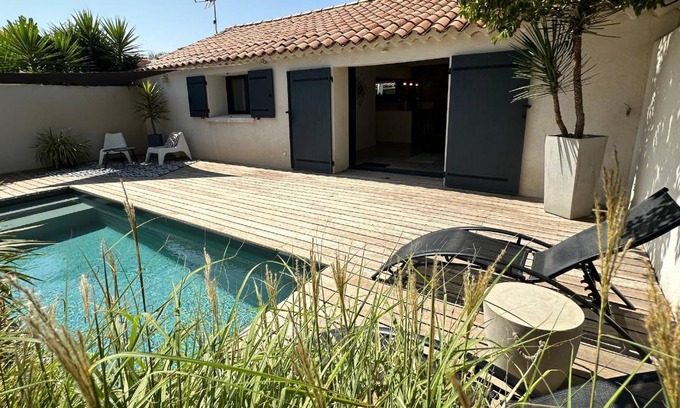 Istres House | 60 m² House ∙ 1 bedroom ∙ 2 guests