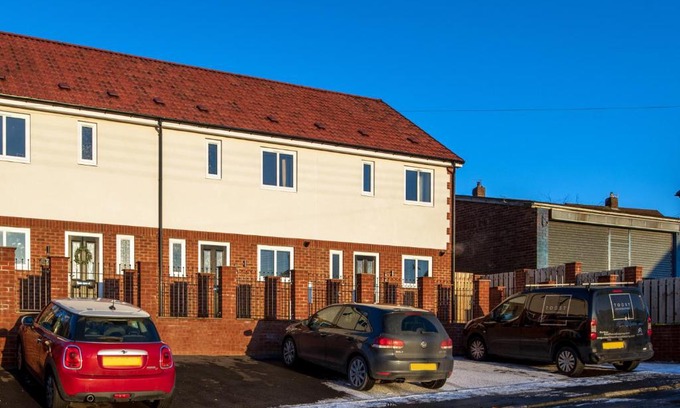 Lanchester House | 61 Deneside