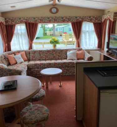 Ardentinny Resort | 62 Glenfinart Caravan Park