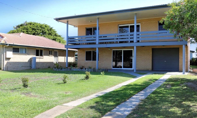 Elliott Heads House | 64 Bathurst Street Pet friendly