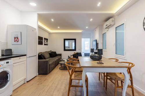 Sant Antoni Apartment | 64 m² Apartment ∙ 2 bedrooms ∙ 4 guests