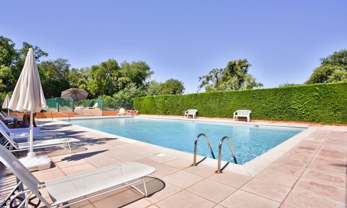 Mandelieu-La-Napoule Apartment | 64 m² Apartment ∙ 2 bedrooms ∙ 4 guests