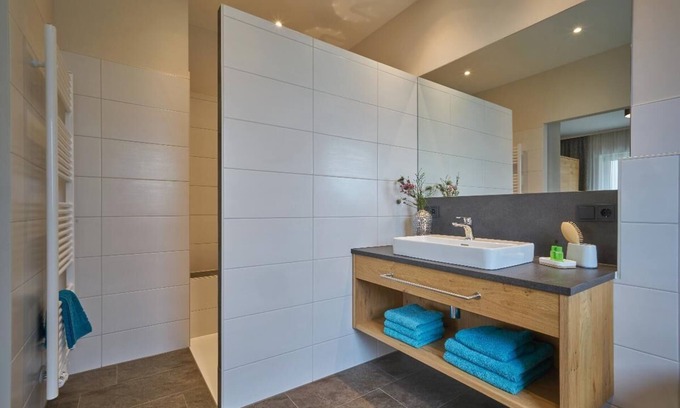 Safferstetten Apartment | 64 qm großes 2-Zimmer-Appartement Kategorie 1 | mit sehr hochwertiger Ausstattung und zwei Balkonen