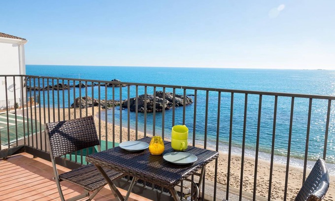 Calella de Palafrugell Apartment | 65 m² Apartment ∙ 2 bedrooms ∙ 4 guests