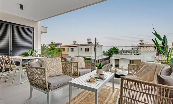 Agios Athanasios Apartment | 65 m² Apartment ∙ 2 bedrooms ∙ 4 guests