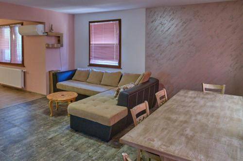 Pleven Apartment | 65 m² Apartment ∙ 1 bedroom ∙ 4 guests