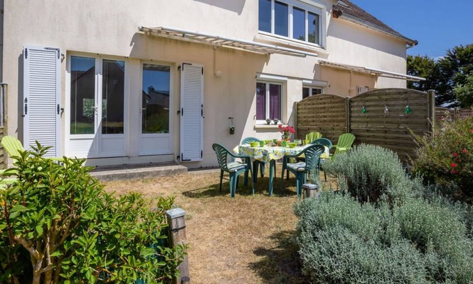 Denneville Apartment | 65 m² Apartment ∙ 2 bedrooms ∙ 4 guests