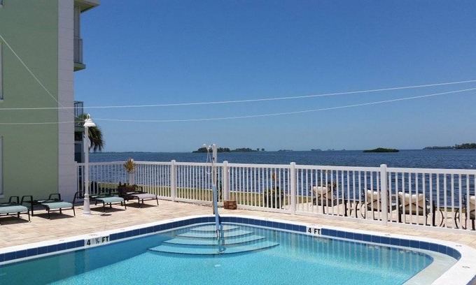 Dunedin Condo | 65 m² Condo ∙ 1 bedroom ∙ 3 guests