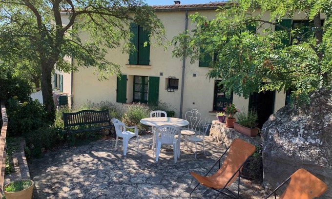 Padern House | 65 m² Gîte ∙ 3 bedrooms ∙ 5 guests