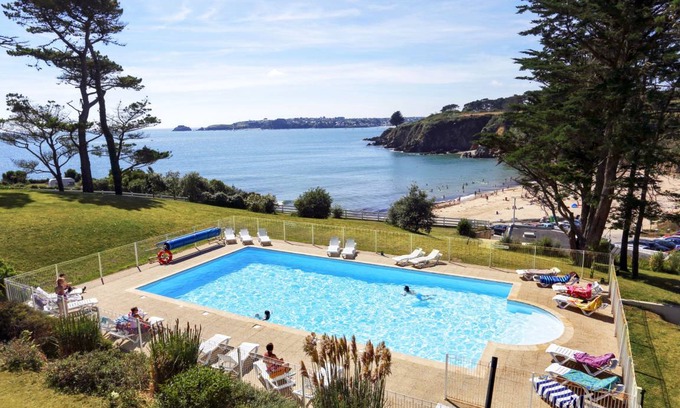 Locmaria-Plouzane House | 65 m² House ∙ 1 bedroom ∙ 8 guests