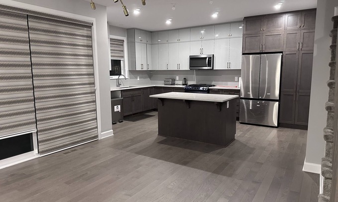 Russell House | 659 Parkview Ter