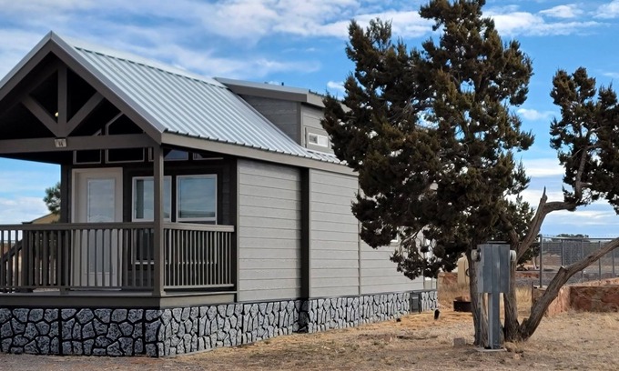 Valle Cottage | 66: Grand Canyon South Rim: Private Cabin: Sleeps 8