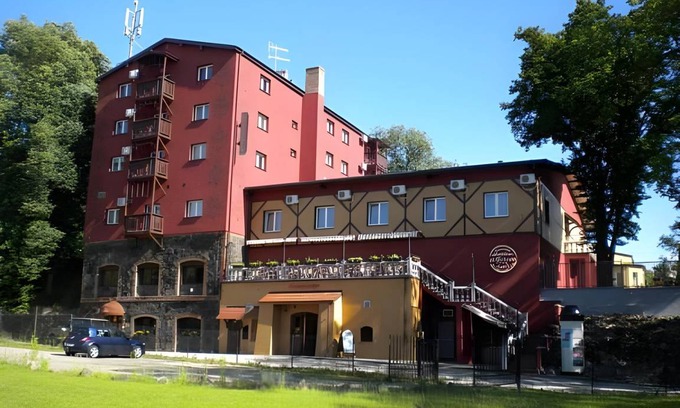 Slupsk Apartment | 66 m² Apartment ∙ 1 bedroom ∙ 4 guests