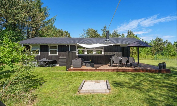 Bratten Strand House | 66 m² House ∙ 3 bedrooms ∙ 5 guests