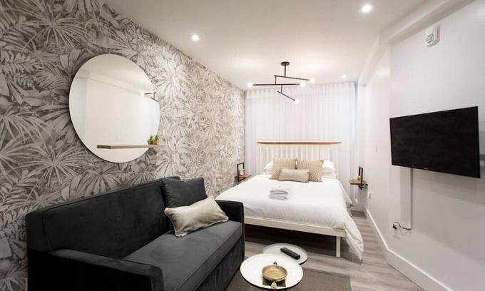 Mile-Ex Apartment | 6768 - 102 · Cozy and Fresh Mini Studio with kitchen by Denstays