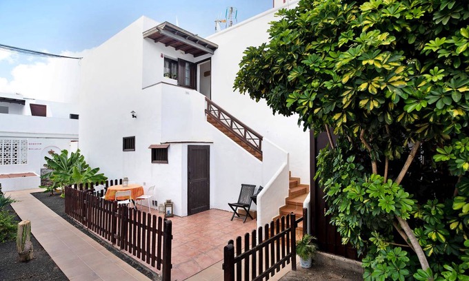 Puerto del Carmen Cabin | 68 m² Lodge ∙ 2 bedrooms ∙ 5 guests