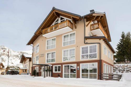 Obertauern Apartment | 68 m² Serviced apartment ∙ 2 bedrooms ∙ 7 guests