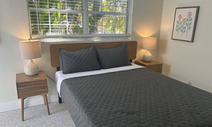 Bay Esplanade Apartment | 6A · Bay Apartment 6a