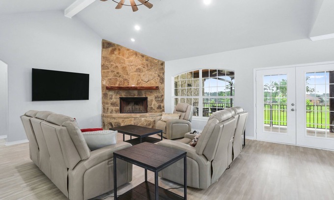 New Braunfels House | 6A Ranch – Luxury Meets Country!