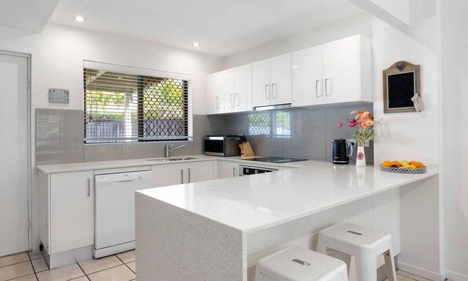 Noosaville Apartment | 7/21-23 Munna Crescent Noosaville QLD 4566