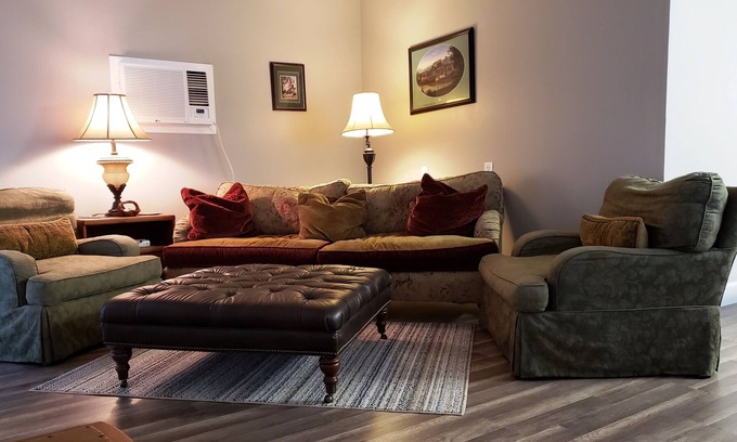 Spring Branch Cottage | 7 Acres private, fenced, gated, Hill Country property near City and recreation