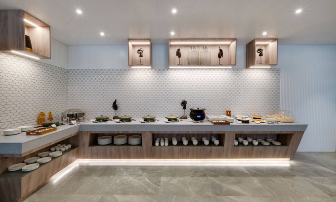Rabale Hotel | 7 Apple Hotel Mahape