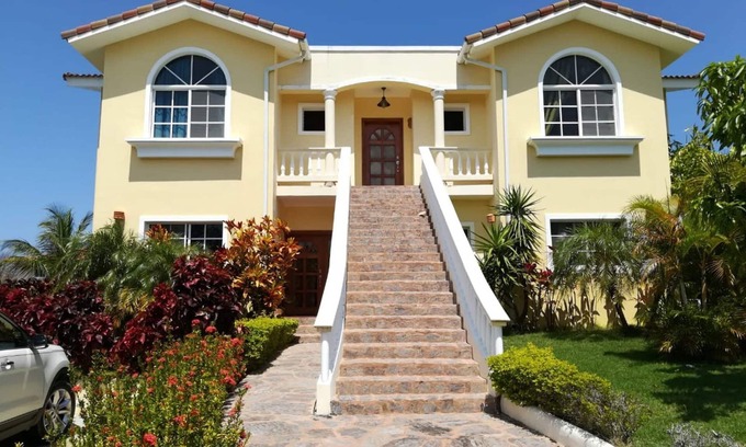 Urbanizacion Tavarez House | 7-BD guest-friendly villa in central Sosua with private pool, near beach/clubs