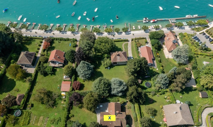 Menthon-Saint-Bernard Villa | 7-bedroom house 100m from Lake Annecy, 3* classified tourist accommodation
