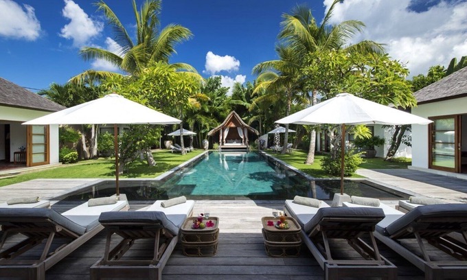 Drupadi Villa | 7 Bedroom Luxury Villa in Seminyak