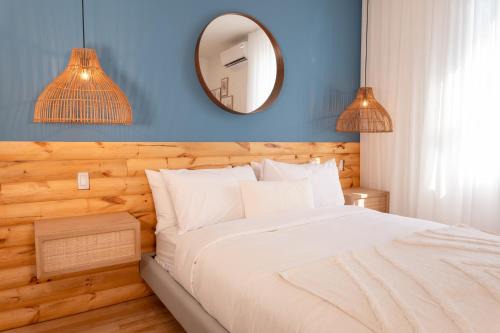 Plateau Mont Royal Apartment | #7 - Charming Studio - Self Check in - Plateau - St-Denis - AC - TV