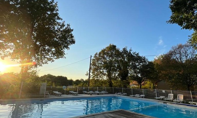 Saint-Aubin-de-Nabirat House | 7-gîte-7 personnes au cœur de la nature/piscine