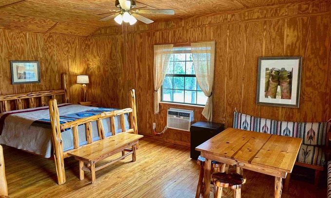 Bandera Cabin | 7 Hackberry, at CRC Ranch Retreat