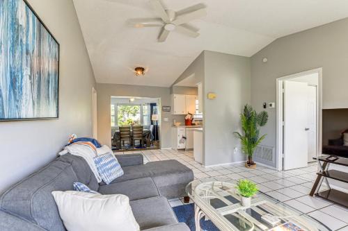 Englewood East House | 7 Mi to Beach Cozy Home with Yard in Englewood!