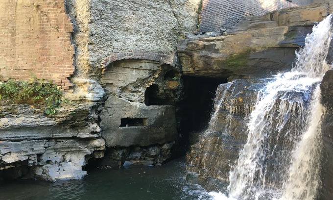 Ithaca Apartment | 7 minute Walk to Downtown & Hiking Trails! Gorge View Apt