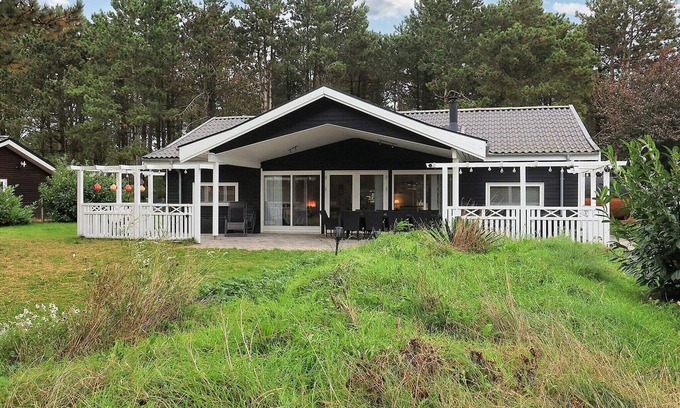 Rodby House | 7 person holiday home in Rødby-By Traum