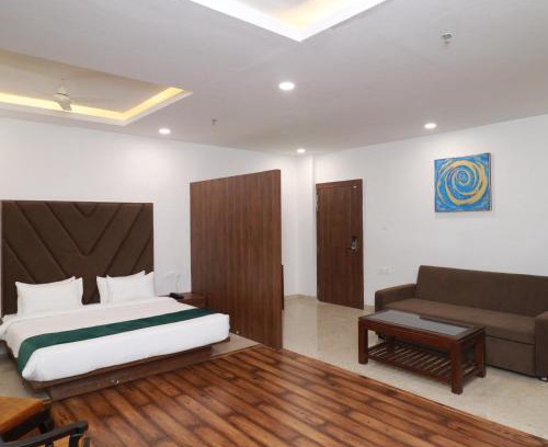 Jabalpur Hotel | 7 VACHAN LAWNS AND BANQUET