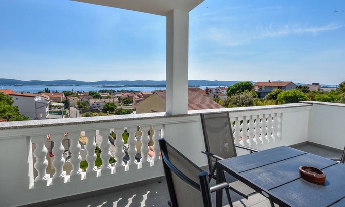 Sveti Filip i Jakov Apartment | 70 m² Apartment ∙ 2 bedrooms ∙ 4 guests