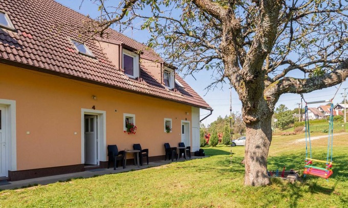 Rabyne Apartment | 70 m² Apartment ∙ 2 bedrooms ∙ 5 guests